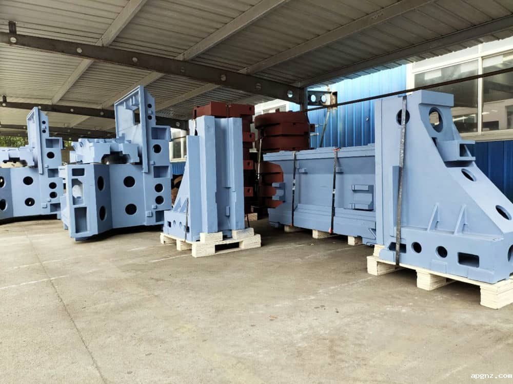 灰铸铁浇注温度过低时会形成哪些缺陷？