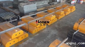 板锤在破碎机械设备中不可或缺